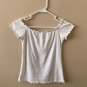 🚫SOLD🚫Off the shoulder ruffled top
